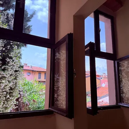 Casa Vellia Apartamento Brescia