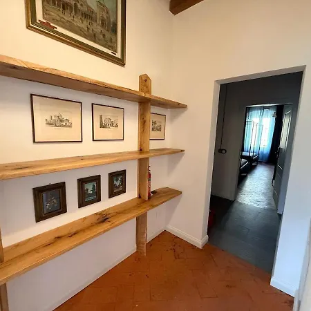 Casa Vellia * Brescia